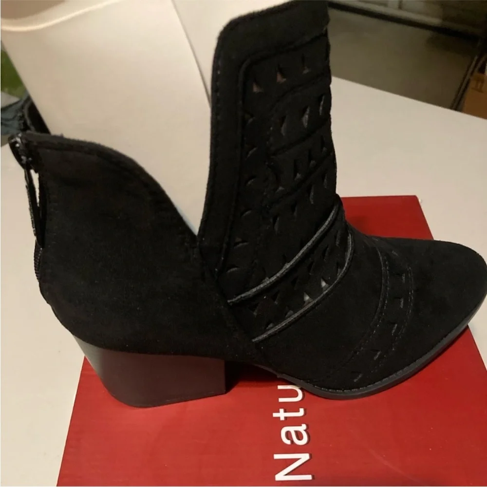 Nature Breeze black suede booties